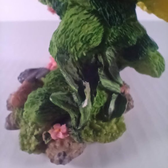 Green and Yellow Fairy Bee - Picture 3 of 10